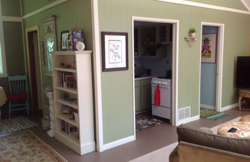 Interlochen Cottage | Cabin, private, woods, trails, 2000 Acre Duck Lake, kayaking, concerts