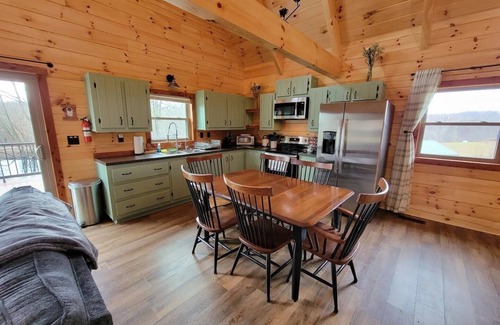 Wilkesville Cabin | Cabin Retreat at Whitetail Run