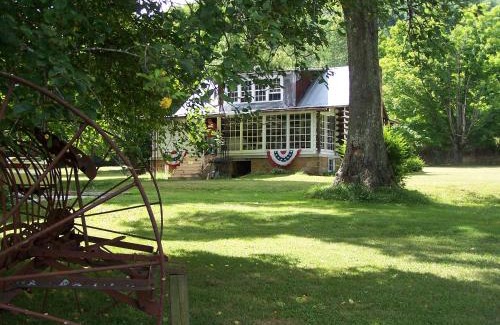 Kegley House | Cabin retreat just off I-77, wonderful experience for 2!