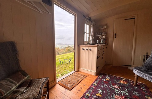 Chepstow Cabin | Cabin Retreat near Chepstow, Sleeps 2 with Hot Tub