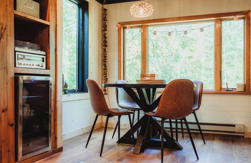 Grand Marais Cabin | Cabin retreat nestled in the woods above Lake Superior. Close to GM AND Lutsen.
