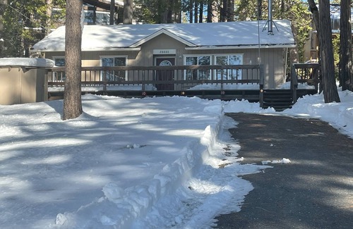 Long Barn Cabin | Cabin retreat with Beautiful views! 6 mi to Pinecrest and 9 mi to Dodge ridge.
