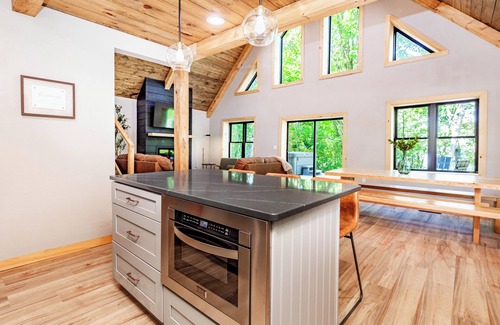 Otter Tail County Cabin | Cabin Retreat with Hot Tub