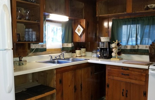 Free Soil Cabin | CABIN sleeps 6 Perfect location between Manistee & Ludington