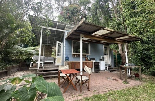 Currumbin Valley Cabin | Cabin the Near the Sea