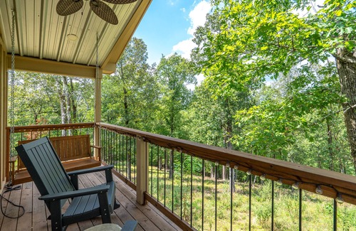 Rockwell Cabin | Cabin #2 @ Rock Creek Cabins! Back Porch to Enjoy the View & Pet Friendly!