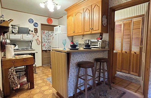 Pinecliffe Cabin | Cabin w/a Beautiful View Directly on the River Nested in the Mountains