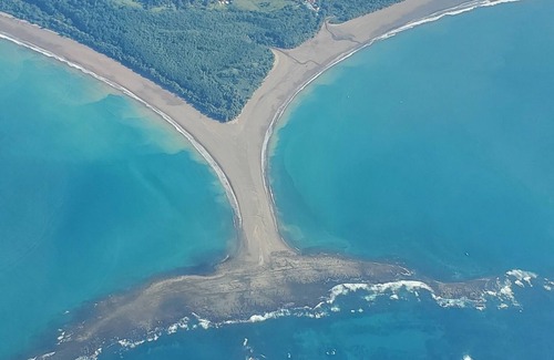 Drake Bay Cabin | Cabin Willy's Fish Camp, Private sleeps 2 walk to shops, tours, beach & eateries