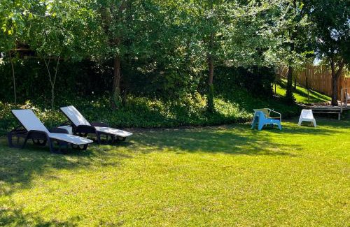 San Martin de la Vega House | Cabin with pool and garden