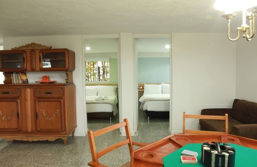 Guatape Cabin | Cabin with jacuzzi, lake view and close to the Guatapé stone. Pet friendly