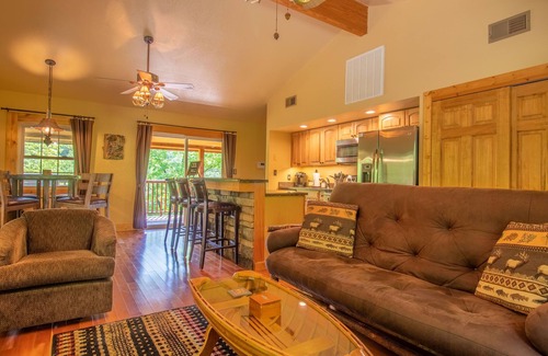 Cherokee Cabin | Cabin with River View located between Cherokee & Bryson City, 5 miles to casino!