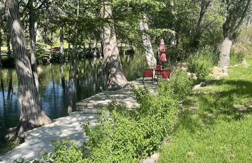 Hunt House | Cabin with wonderful view and Private River Access