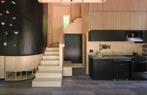 Eastman House | Cabin Zoobox 73