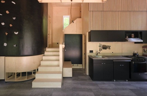 Eastman Cabin | Cabin Zoobox 73 Summa