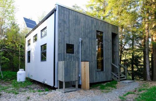 Eastman House | Cabin Zoobox 80