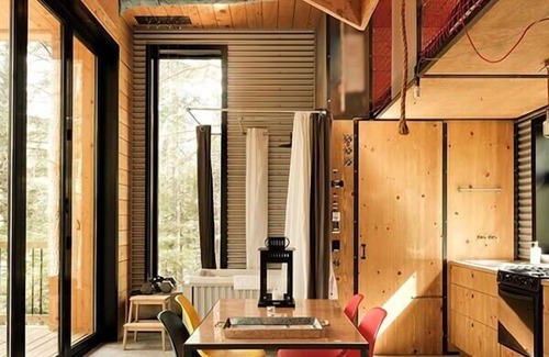 Eastman Cabin | Cabin Zoobox 81 Summa