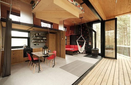 Eastman Cabin | Cabin Zoobox 84 Summa