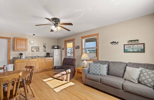 Eckerty House | Cabin1 The Village @ Patoka Lake