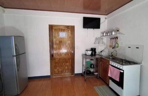 Santa Barbara House | Cabinas la roca only 5 minutes away from the beach