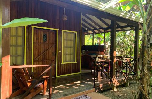 Playa Tortuga House | Cabinas Coco Lindo