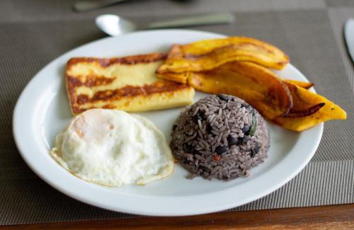 Santa Elena Bed & Breakfast | Cabinas Eddy B&B