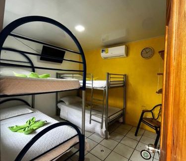 Golfito Hotel | Cabinas Golfito