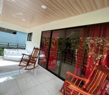 La Fortuna Hotel | Cabinas La Catarata