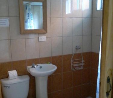Santa Elena Bed & Breakfast | Cabinas Nuestra Kasa