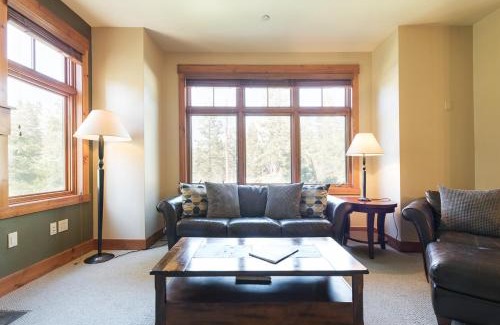 Crooked Pines House | Cabins 21