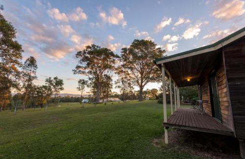 Allandale Ski Chalet | Cabins at Lovedale Wedding Chapel