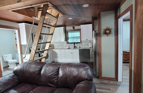 Waller House | Cabins at Walnut Creek #2