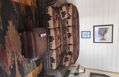 Mammoth Creek Cabin | Cabins by Panguitch Lake: Where Rustic Charm Meets Amazing Fishing!
