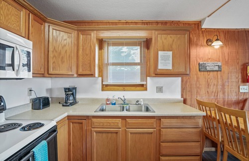 Logan Cabin | Cabins In Hocking - Retreat cabin #1