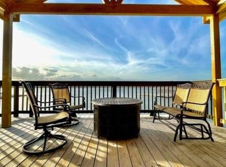 Willis Resort | Cabins on lake conroe
