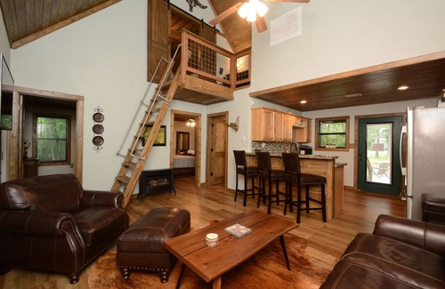 Waller Cabin | Cabins Walnut Creek #1