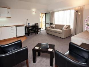 North Dunedin Hotel | Cable Court Motel