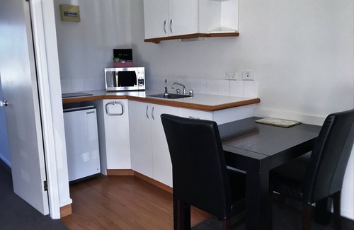 North Dunedin Hotel | Cable Court Motel