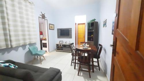 Centro Apartment | Cabo Frio - A uma quadra da Praia do Forte e do Hotel Malibu - a 2 minutos de Bares e Restaurantes da Orla - apto térreo - Wi-Fi