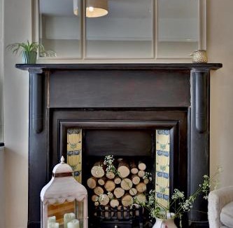 Crickhowell House | Caboodles Cottage