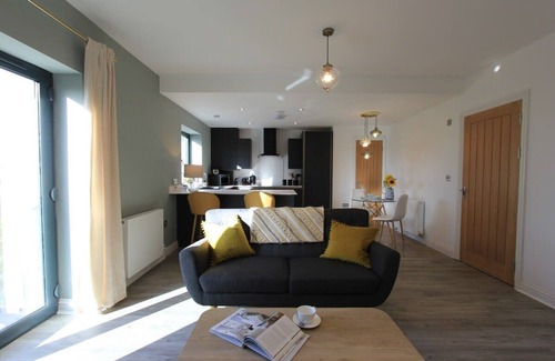 Filton Apartment | Cabot Mews Apartment 4 - Hopewell