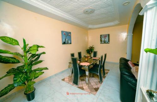 Pointe des Almadies Apartment | Cabral residence