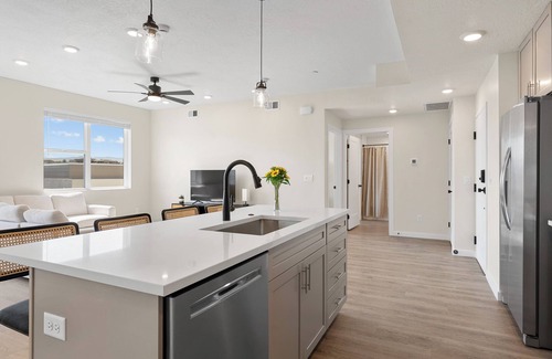 St. George Condo | Cactus Blossom Oasis: Desert Color Lagoon + Beaches! Dog Friendly, Great Views!