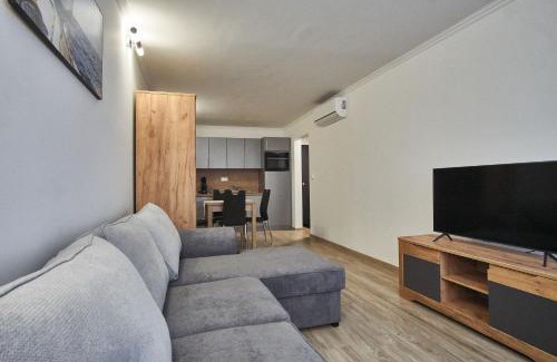 Siofok Apartment | Cadet Apartments - hostAID
