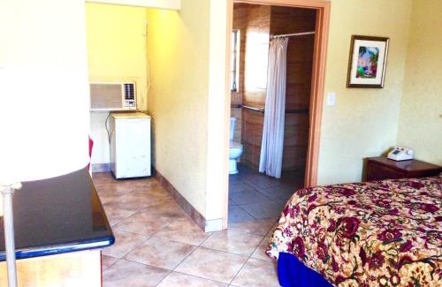 Indian Beach Sapphire Shores Hotel | Cadillac Motel