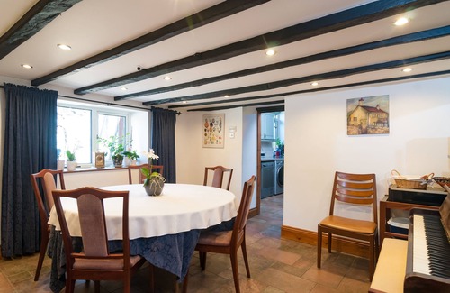 Ivybridge House | Cadleigh Manor B&B