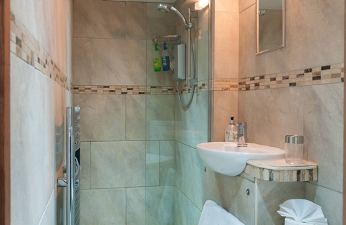 Ivybridge House | Cadleigh Manor B&B