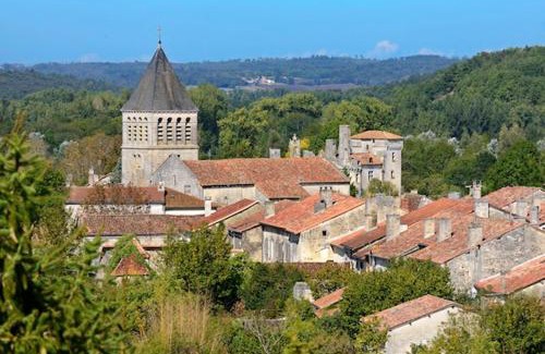 Mareuil en Perigord Bed & Breakfast | Cadre idyllique sur 1ha de parc, en centre de village - Classé par la Fondation de France