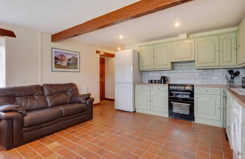 Bangor House | Cae’r Ffynnon in Llanllechid