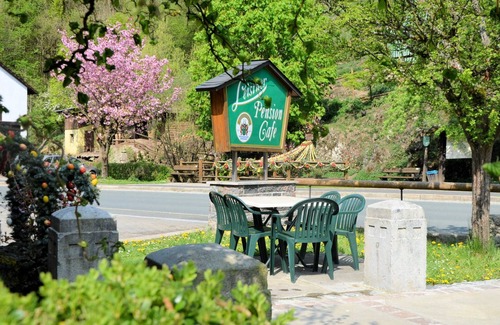 Obertrubach Cottage | Café - Pension Leistner - Double room