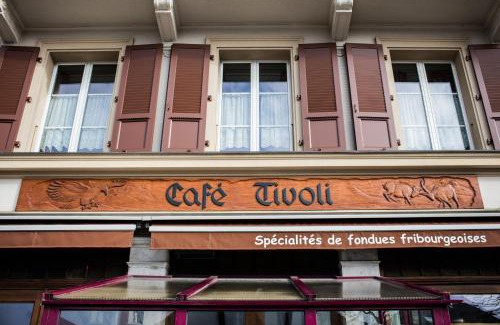 Chatel-Saint Denis Hotel | Café Tivoli